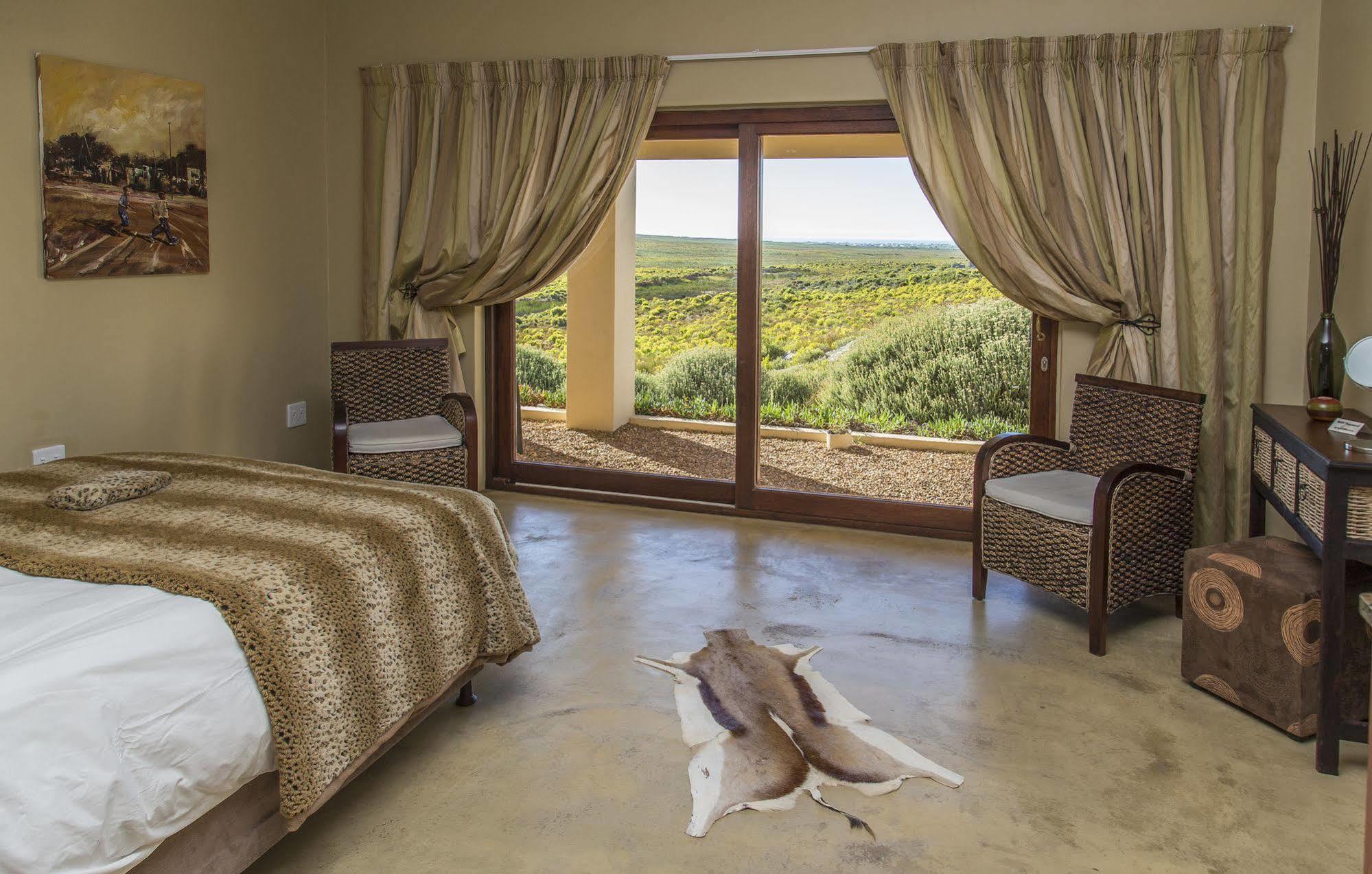 Kapensis Guesthouse Прингъл Бей Екстериор снимка